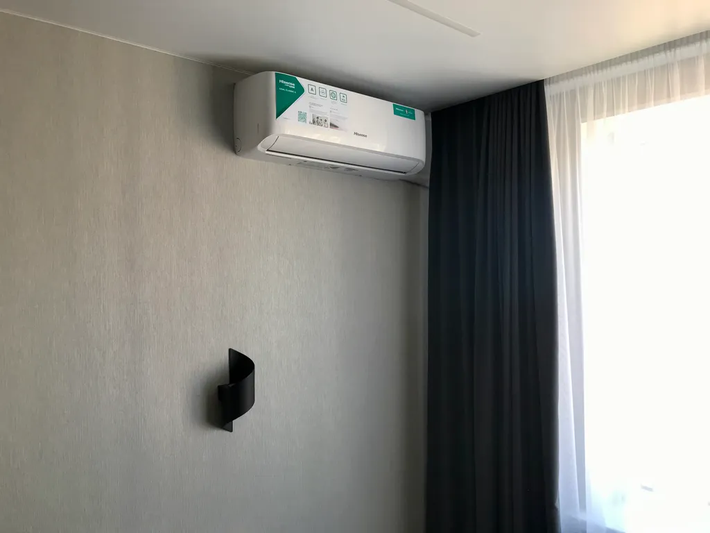 Евродвушка бизнес-класса с красивым видом на поля и шоссе