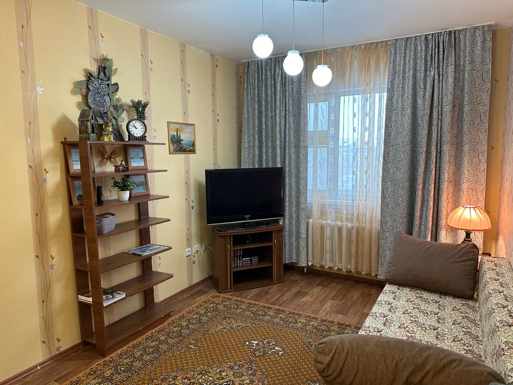 Уютная квартира в центре города — аренда посуточно в Салехард