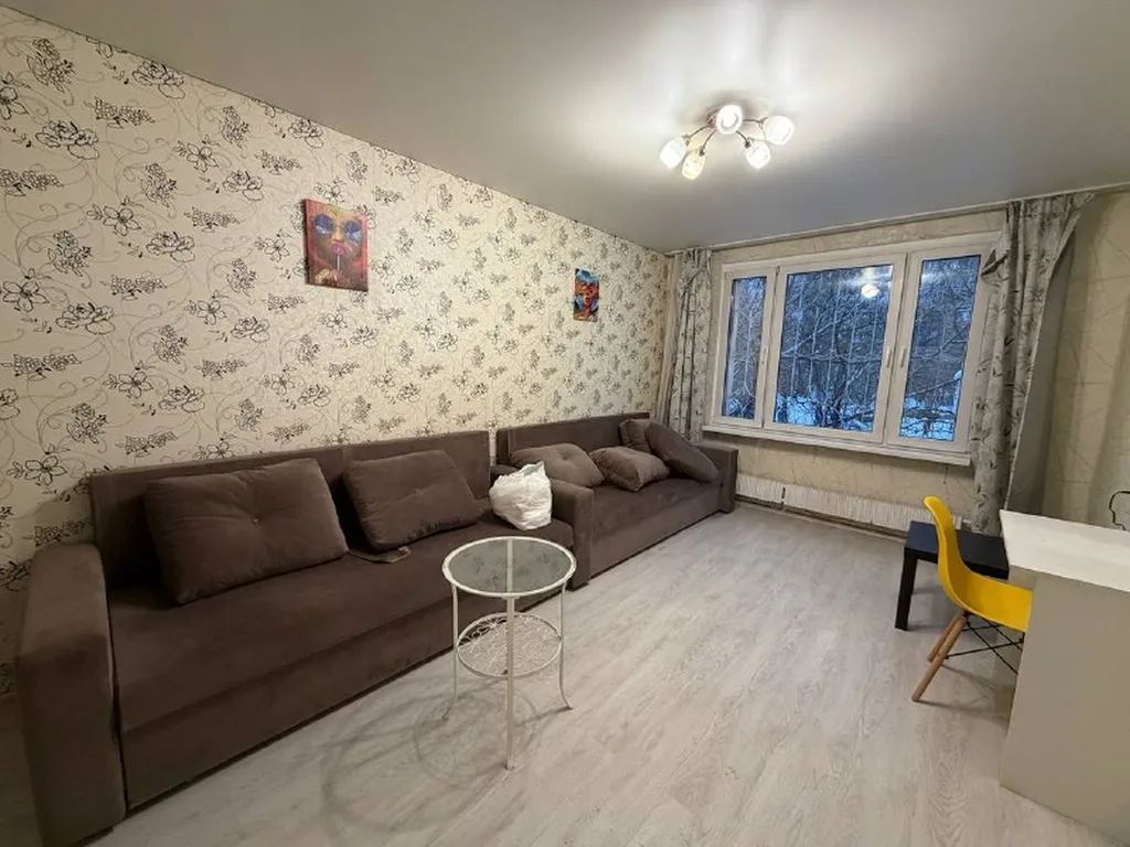 Квартира 3-комнатная Квартира — Москва