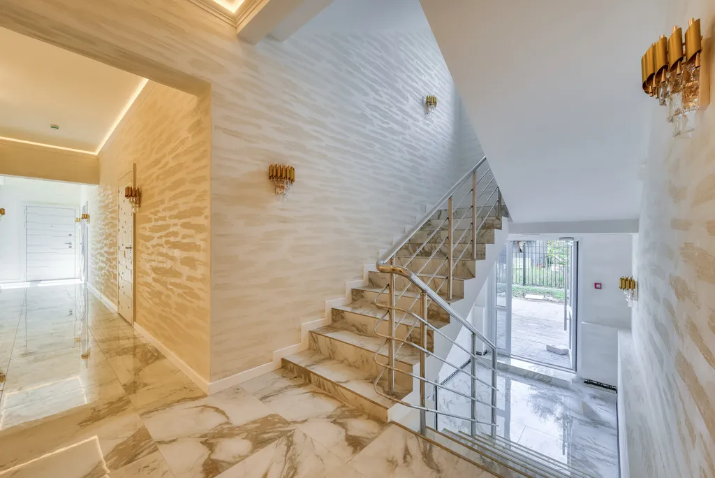 Комфорт с видом на горы и балконом