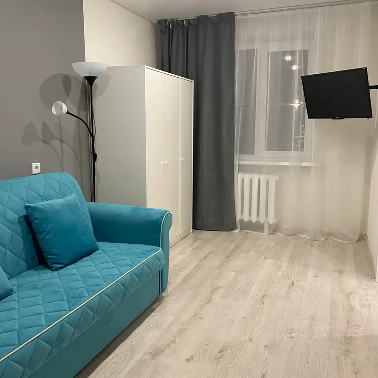 Апартамент в центре города рядом с Троицким собором