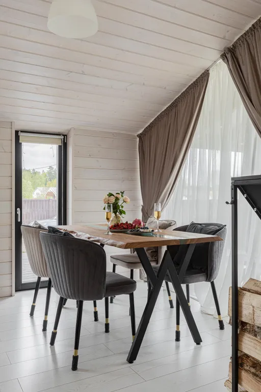 Коттедж Дом "Свет" с 3 отдельными спальнями и чаном — Семеновское