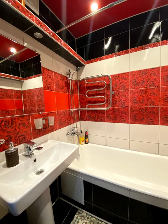 Комфортная квартира в тихом зелёном микрорайоне недалеко от центра