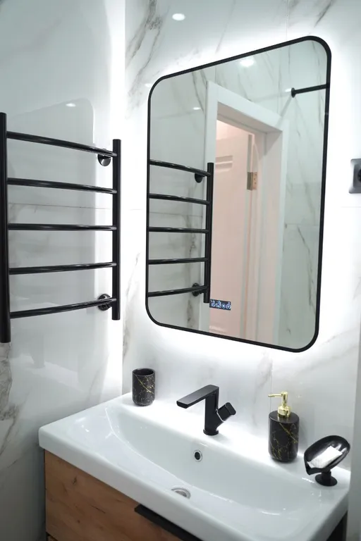 Эксклюзивная квартира с огромным турецким диваном