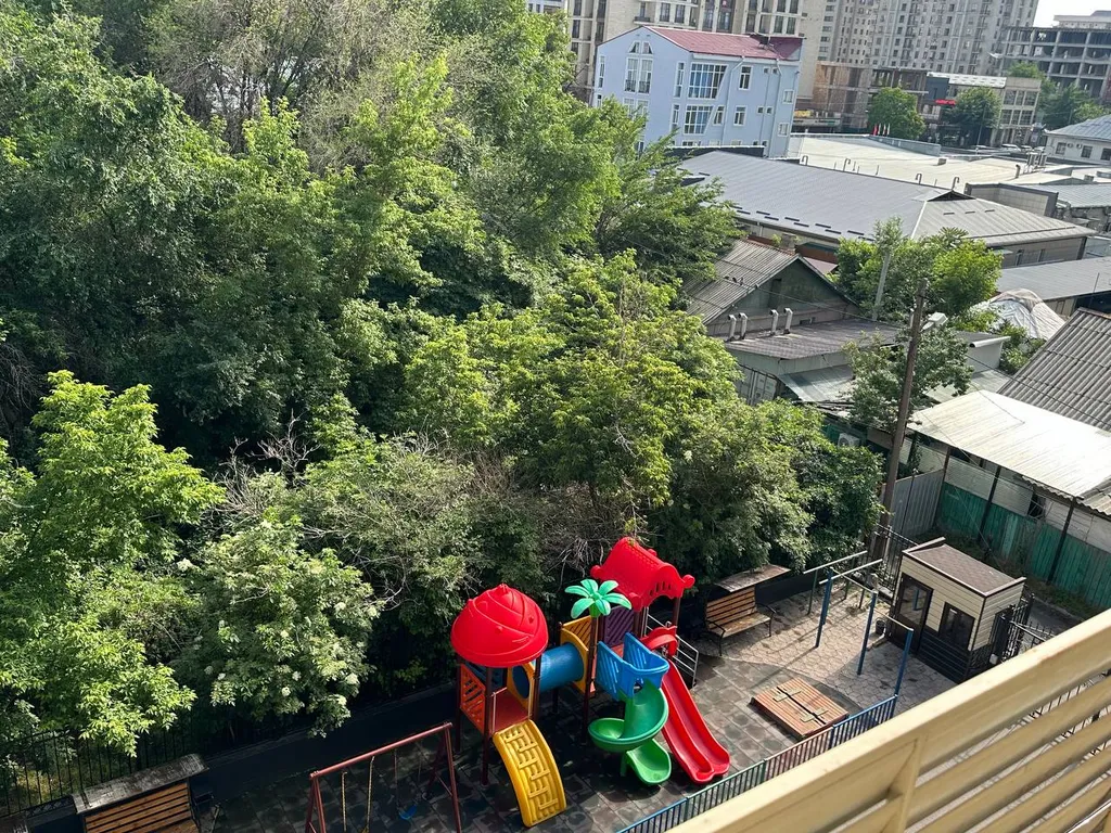 Апартаменты возле парка Панфилова