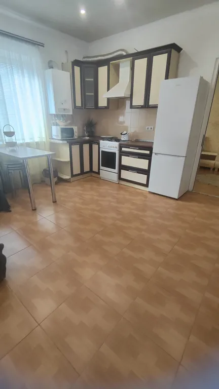 Коттедж Часть дома на первом этаже — Евпатория