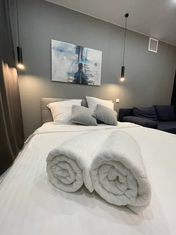 Дизайнерская сканди-студия от Vitamia art в новом ЖК комфорт-класса