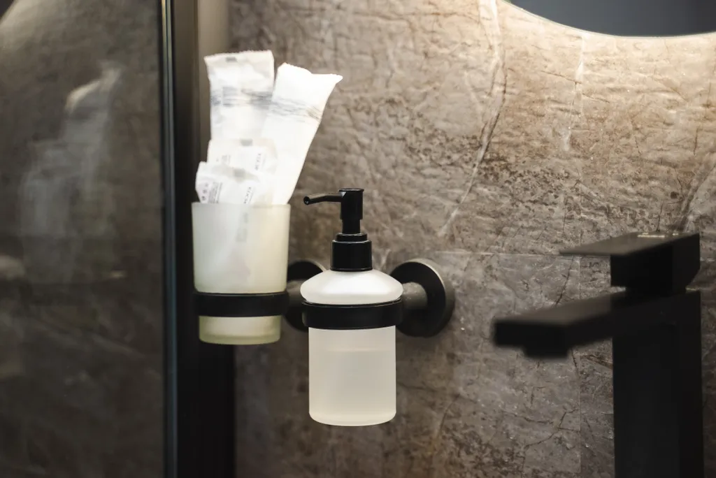 Квартира на набережной с видом на лес