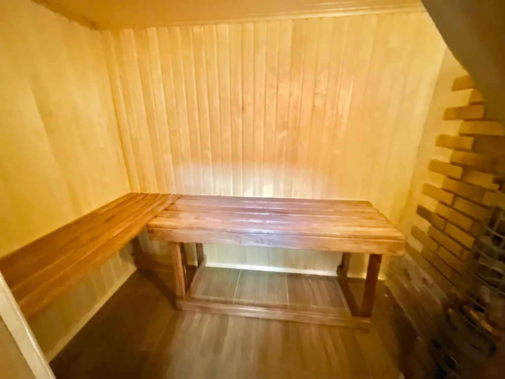 Коттедж Саввушка с видом на монастырь