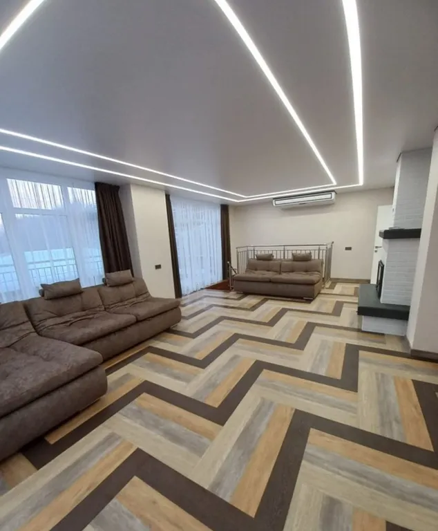 Прекрасный Дом на берегу реки Кама