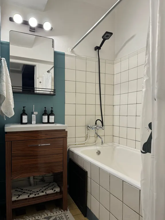 Квартира Двухкомнатная квартира в центре — Москва