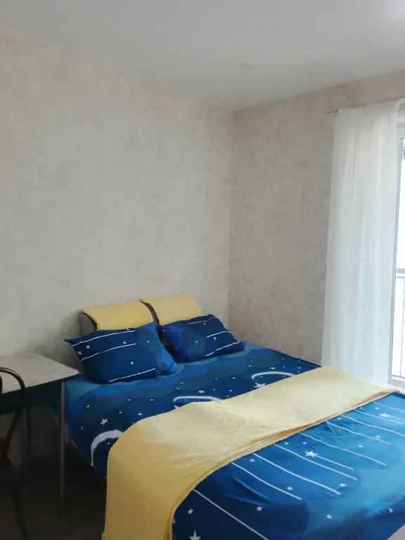 Красивая студия в центреЗаселение с14-22 часов.Паспорт РФ.залог 2000