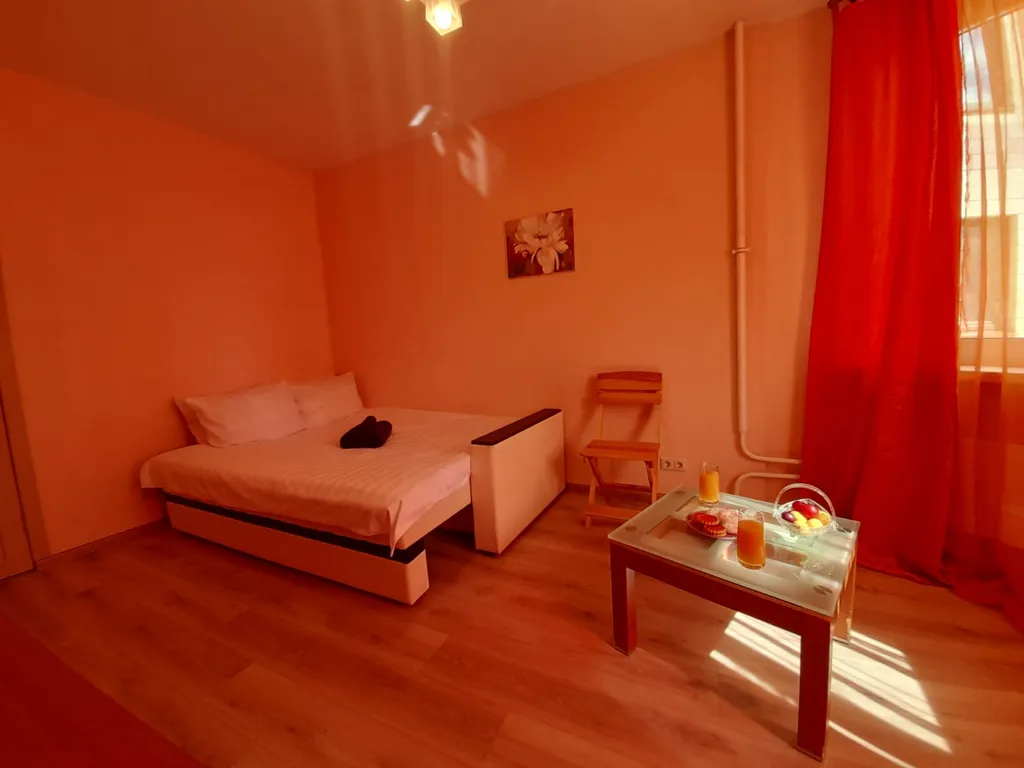 Солнечная 1-комнатная квартира на высоком этаже