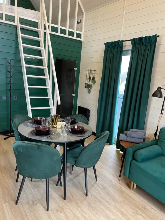 Новый современный дом с сауной в стиле барн хаус