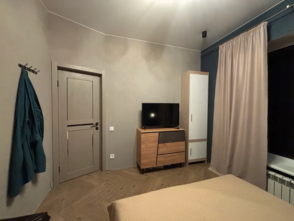 Живая ёлка! Новый дом с 4 спальнями, гостиная 80м