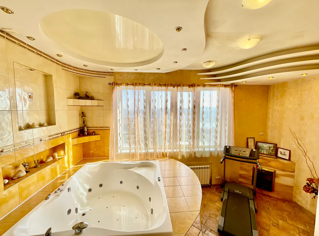 Большой коттедж - Lucky Home в центре с видом на  Золотой Рог