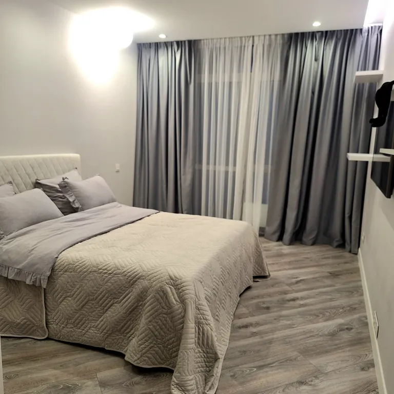 Современная уютная 2х комнатная квартира (евротри) в центре города