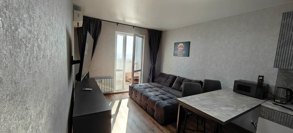 Квартира Просторная, светлая студия — аренда посуточно в Придорожный