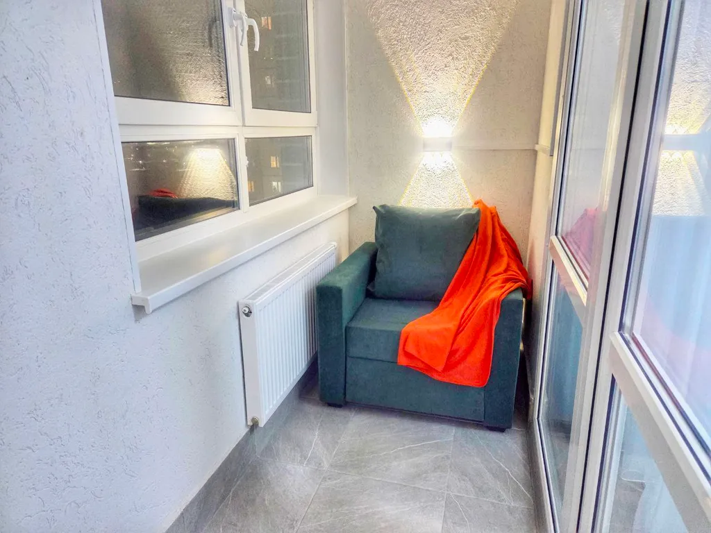 Уютная студия с современным ремонтом рядом с центром