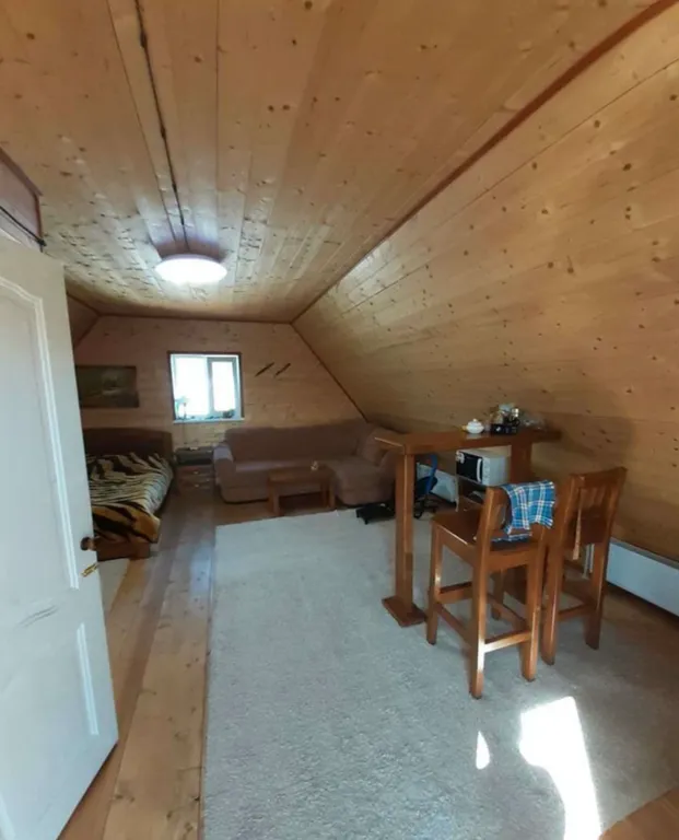 Уютный гостевой дом с баней на берегу озера