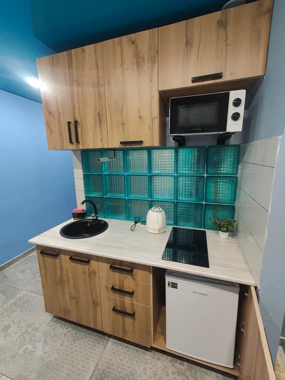 Квартира Отличная студия напротив Сибади в центре Нефтяников — Омск