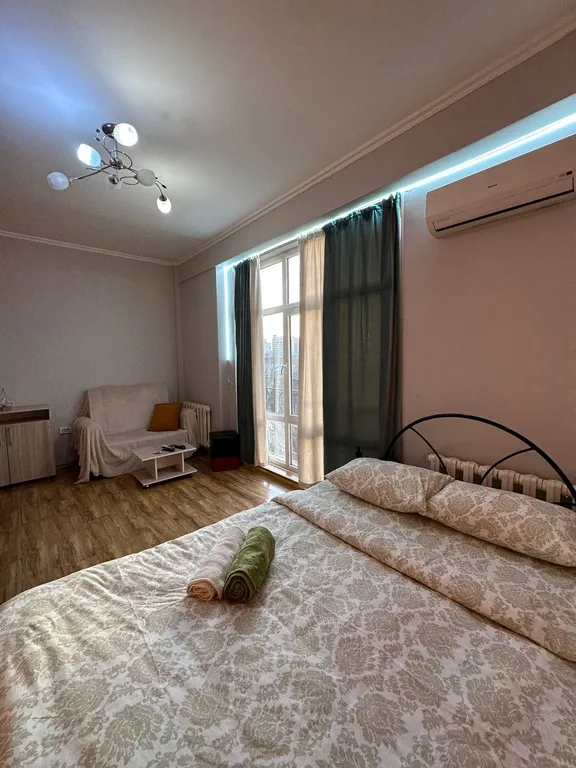 Уютная квартира возле ТЦ ГУМ и ЦУМ