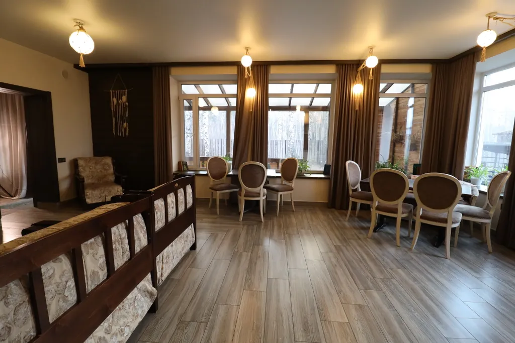 Виноград, дом на 6-8 человек в лесу