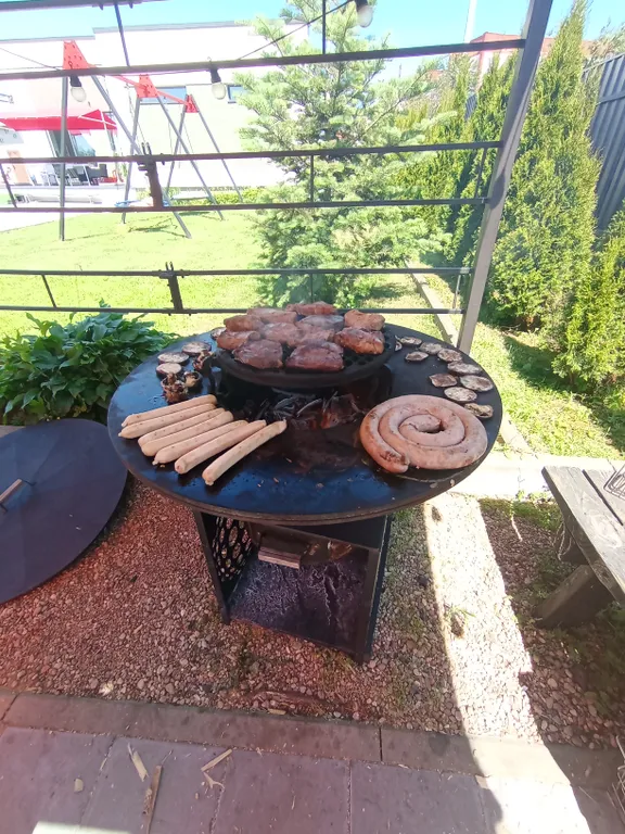 Современный просторный дом в стиле минимализма