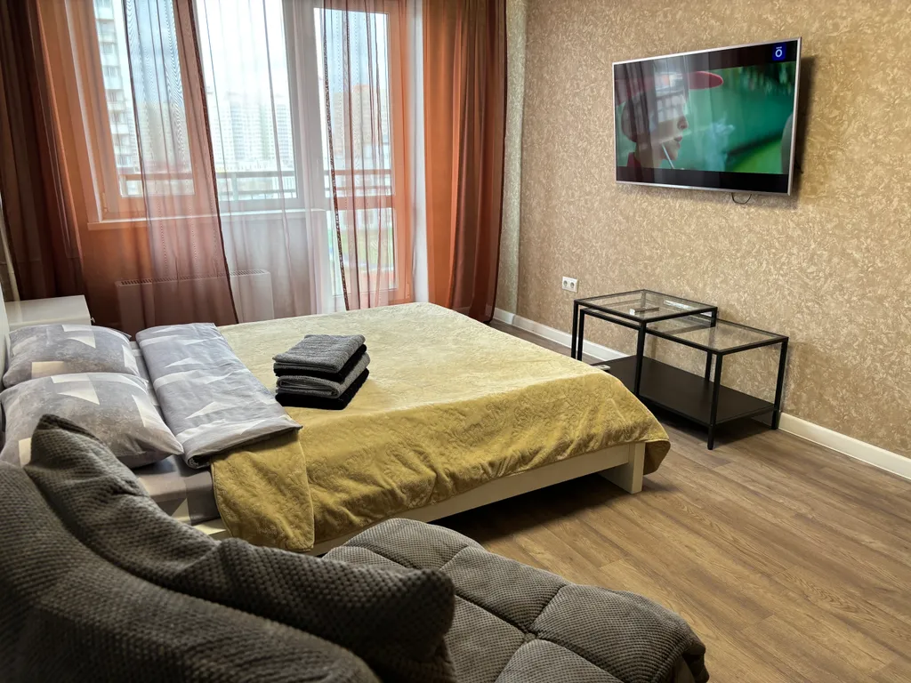 1-комнатная квартира на 8 этаже с балконом