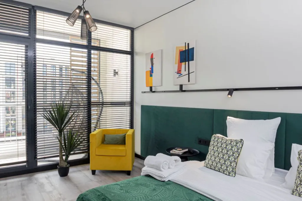 К. Малевич люксовый апартамент с выходом к Морю