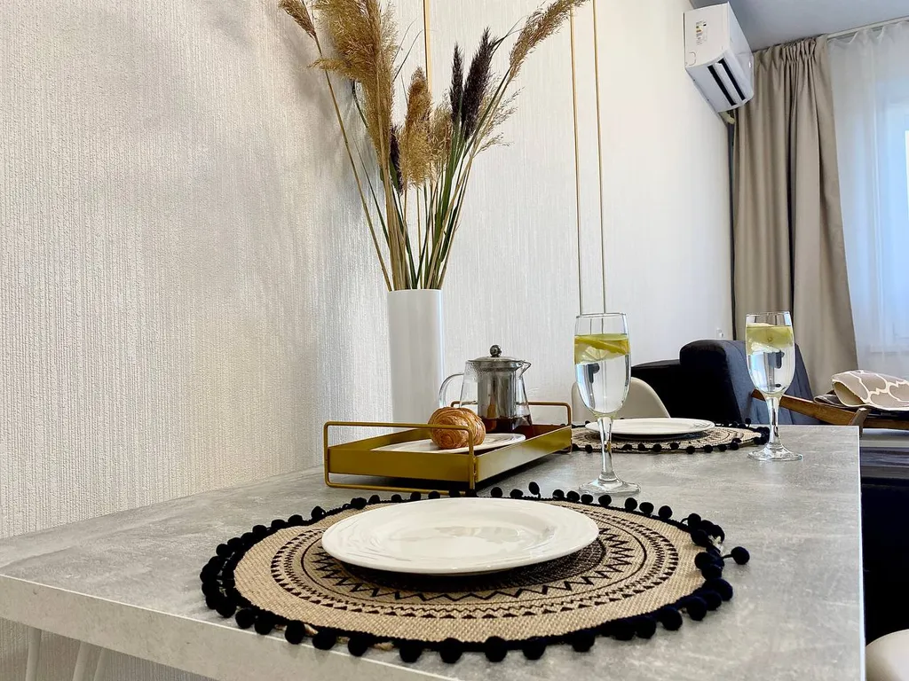 Поделам уютная квартира у арены Трактор