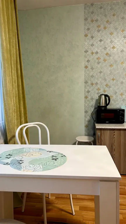 1-комнатная квартира, 2 кровати, напротив Планеты