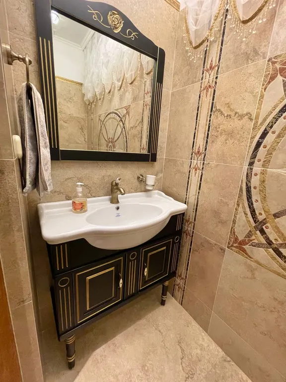 Котедж в классическом стиле с бассейном, сауной, бильярдом