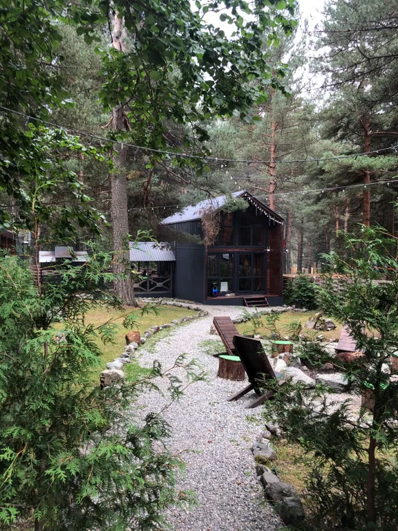 Уютный домик в лесу