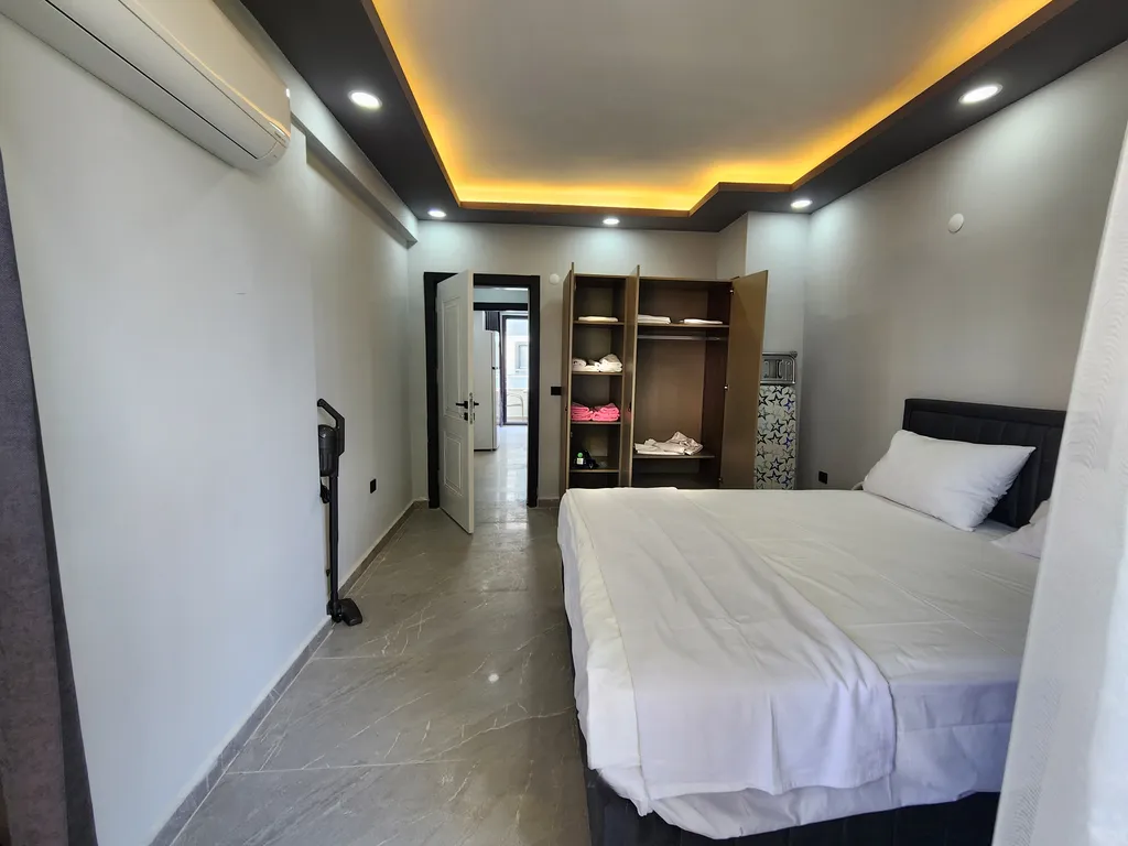 Квартира в центре Сиде внутри комплекса с бассейном