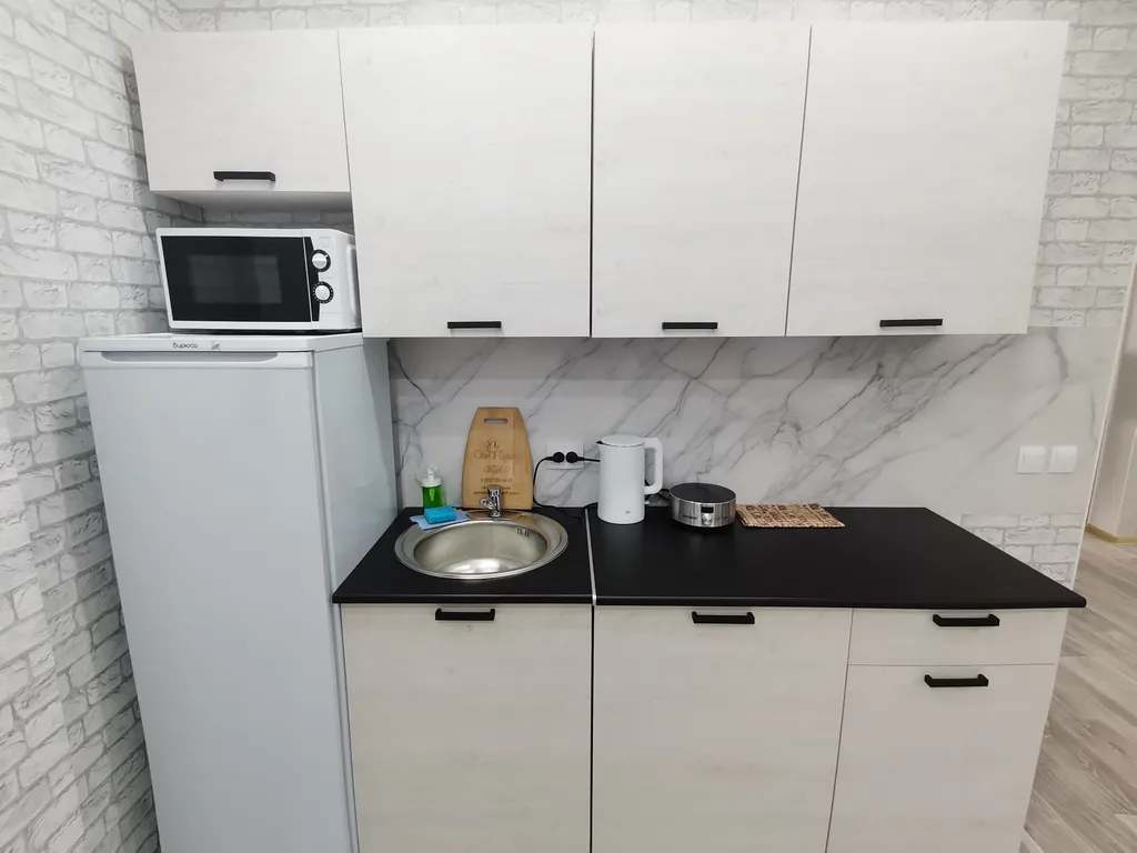 Просторная студия рядом с бассейном