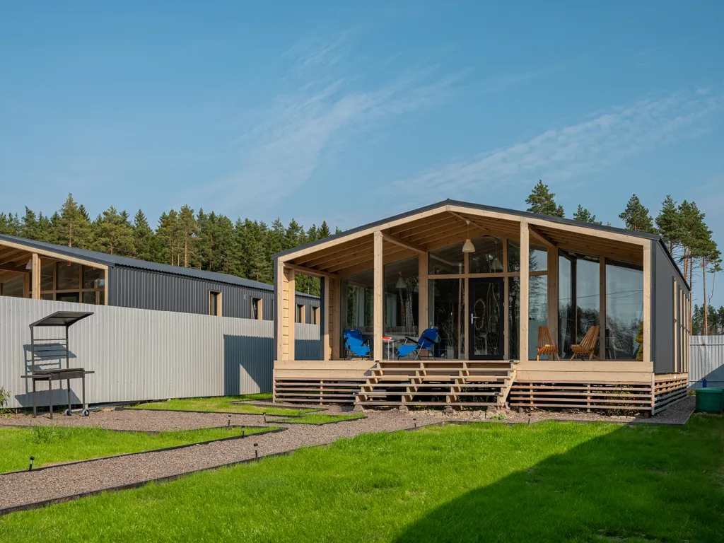 Большой семейный дом