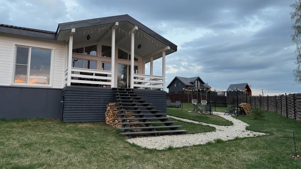 Коттедж Дом с головокружительным видом сауной и чаном — Семеновское