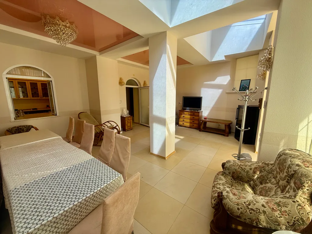 Вилла на берегу моря