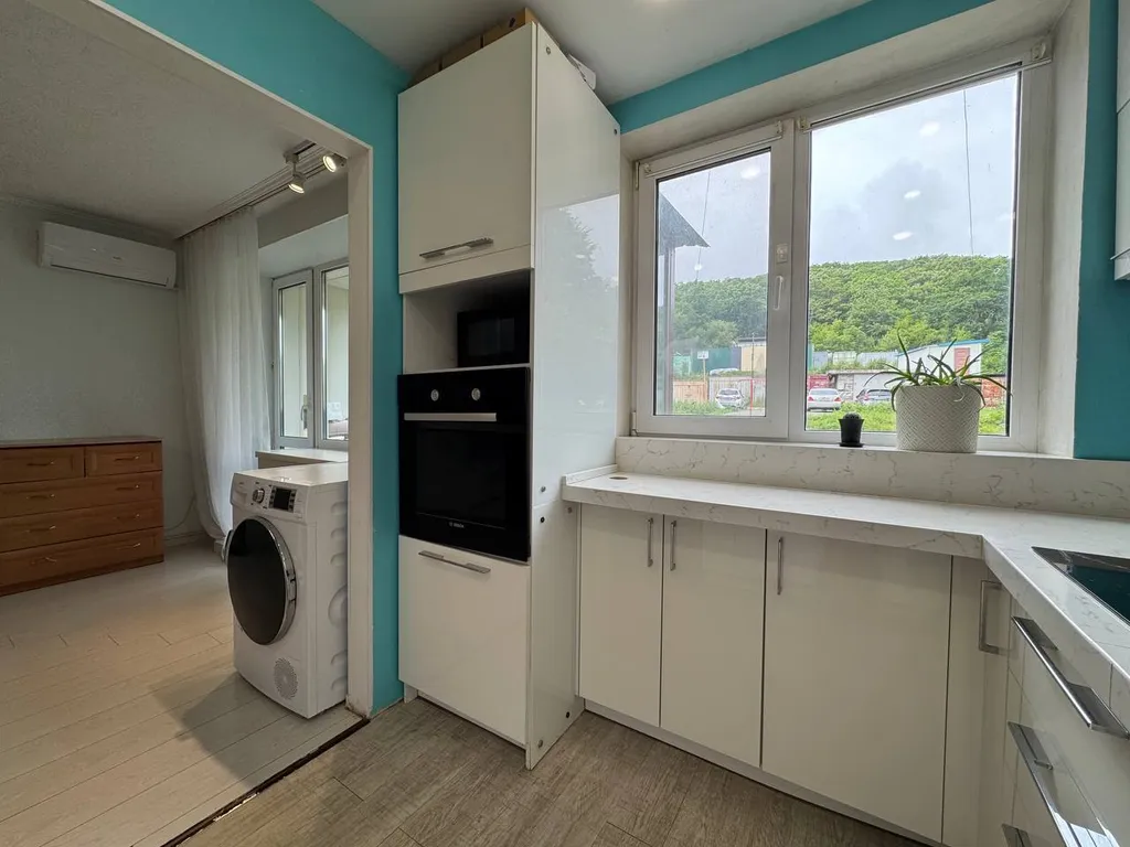 Большая квартира у моря на Русском острове