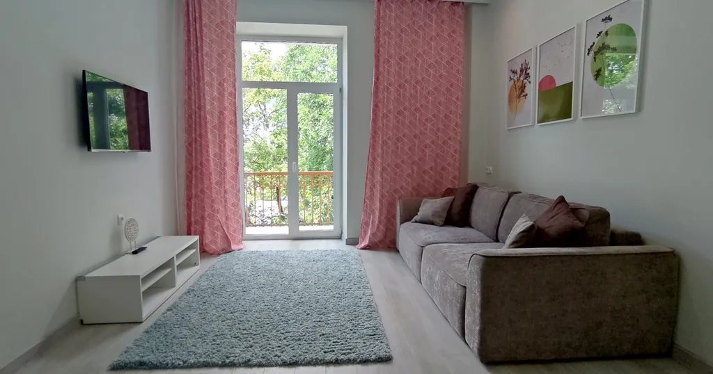 Квартира в историческом центре у живописного пруда — аренда посуточно в Кострома