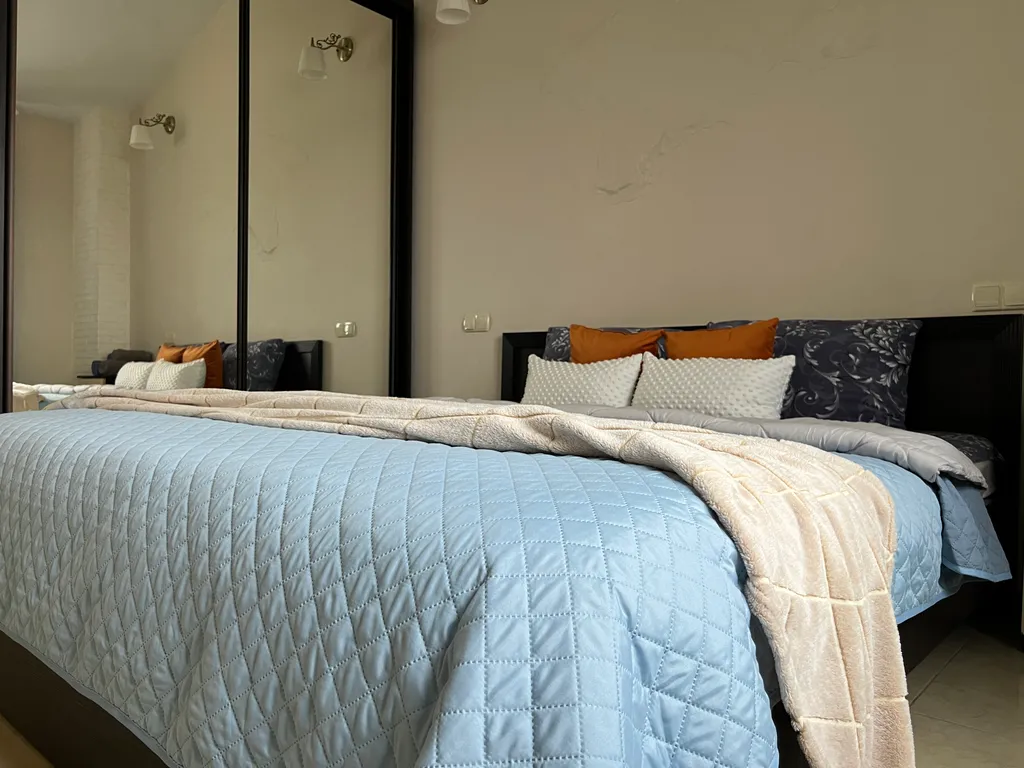 Рядом парк Победы Херсонес не берем оплату за уборку