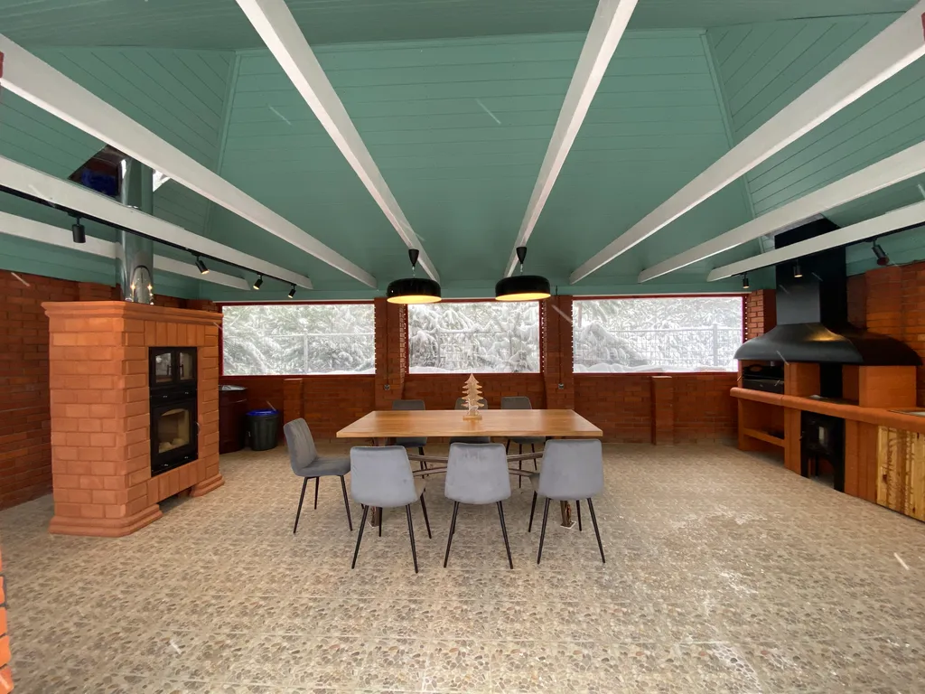 Комфортный и современный дом со всеми удобствами, баня и чан