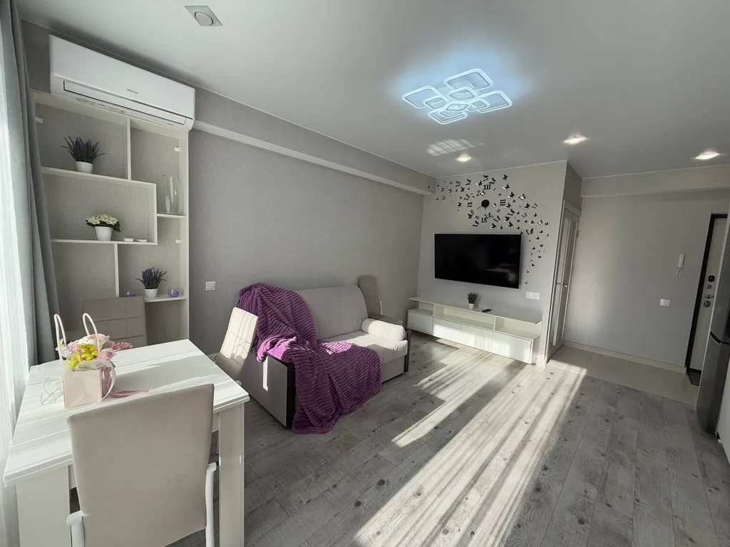 Стильная евродвушка, вид на горы, балкон