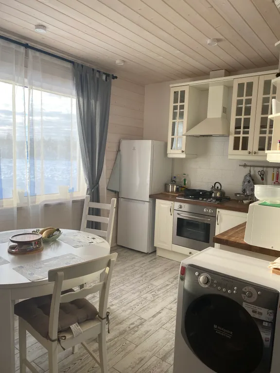 Уютный загородный коттедж недалеко от Игоры