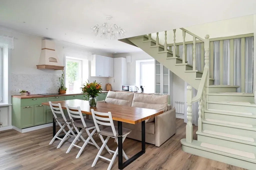 Дом Писателя коттедж с 5 спальнями