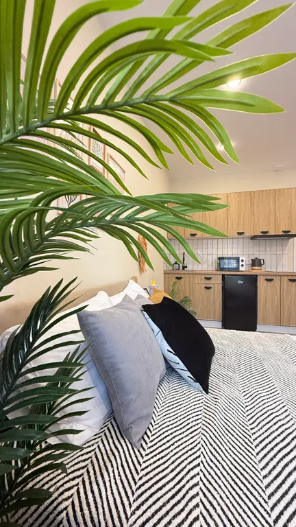 Абсолютно новая студия с прекрасным видом на горы