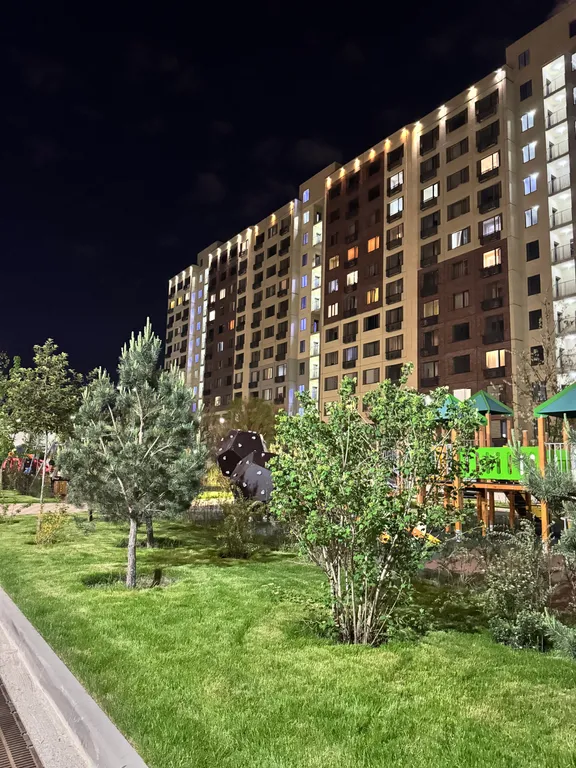 Новая квартира в центре города с видом на горы