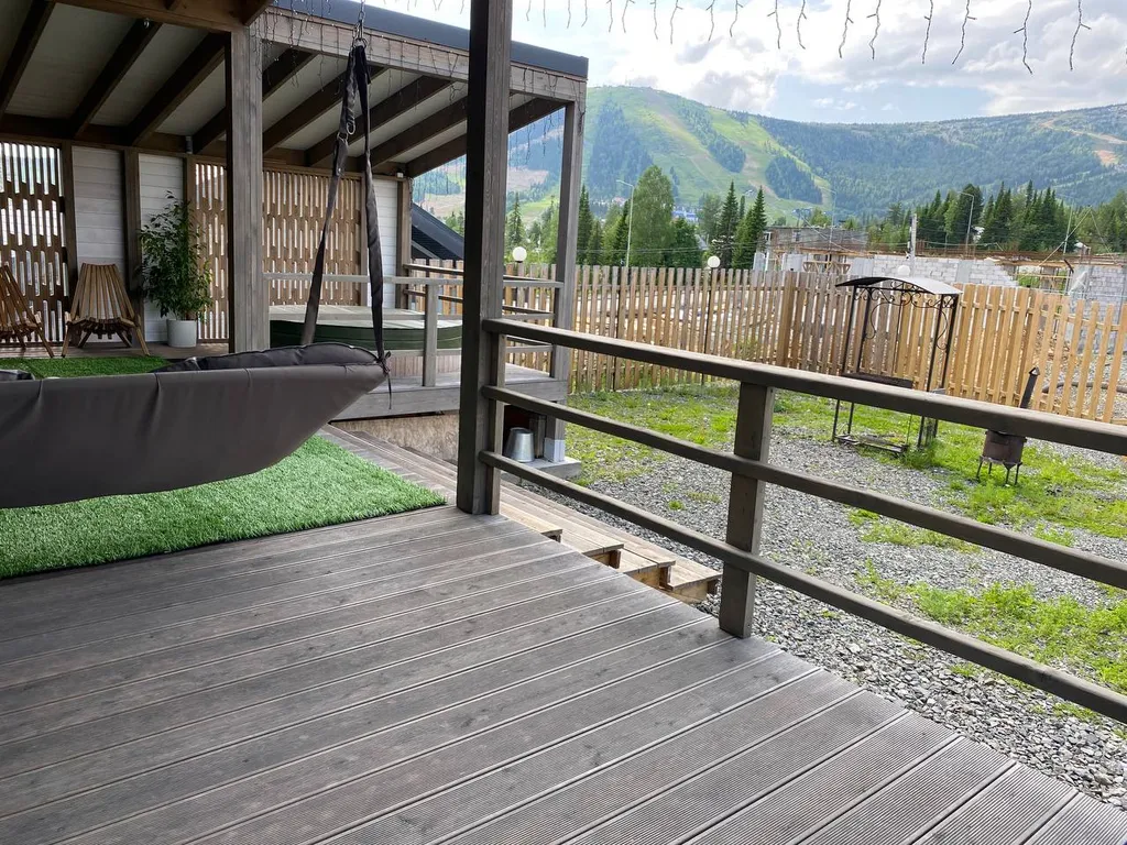 Уютный дом с видом на горы в стиле лофт с баней