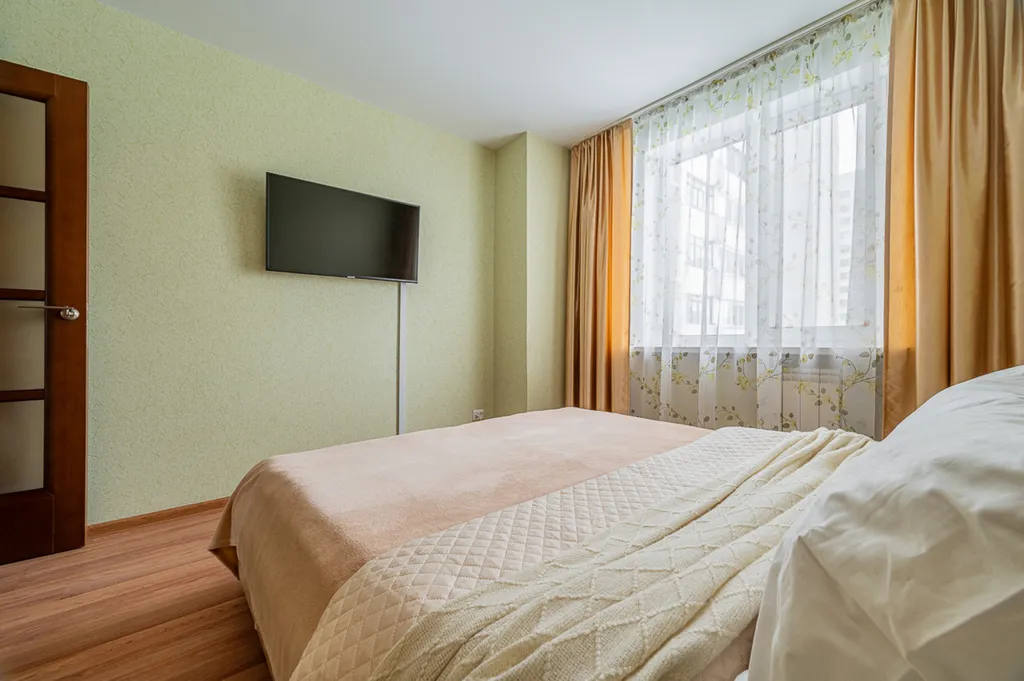 Уютная 3-к квартира на улице Калинина 10!